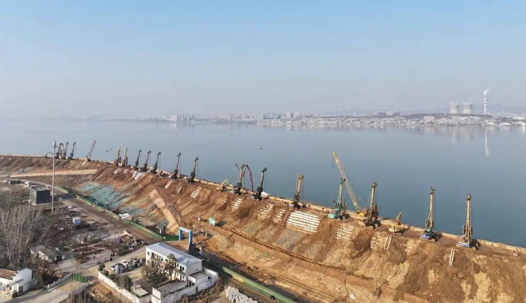 金泰SG系列抓斗主导白龟山水库除险加固工程，设备占比高达85%